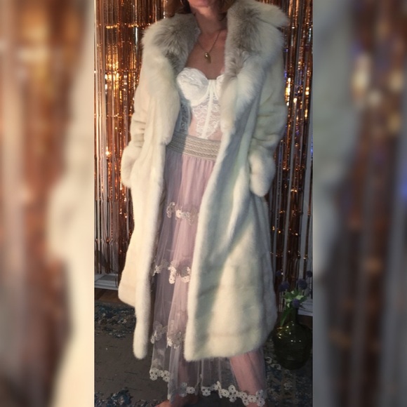 Layered Daisy Tulle Skirt - Picture 2 of 6